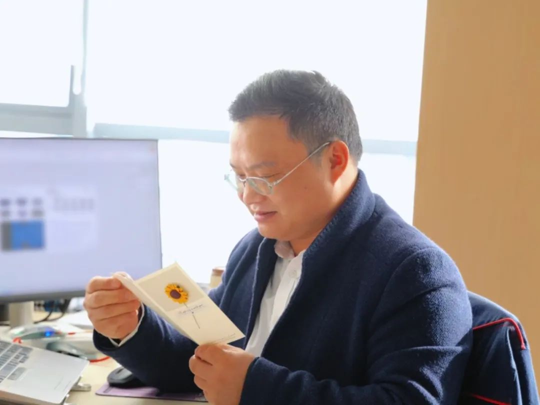 Be Brave to Say "Thank You" - Jiangsu Beiren Thanksgiving Special Event Be Brave to Say "Thank You" - Jiangsu Beiren Thanksgiving Special Event